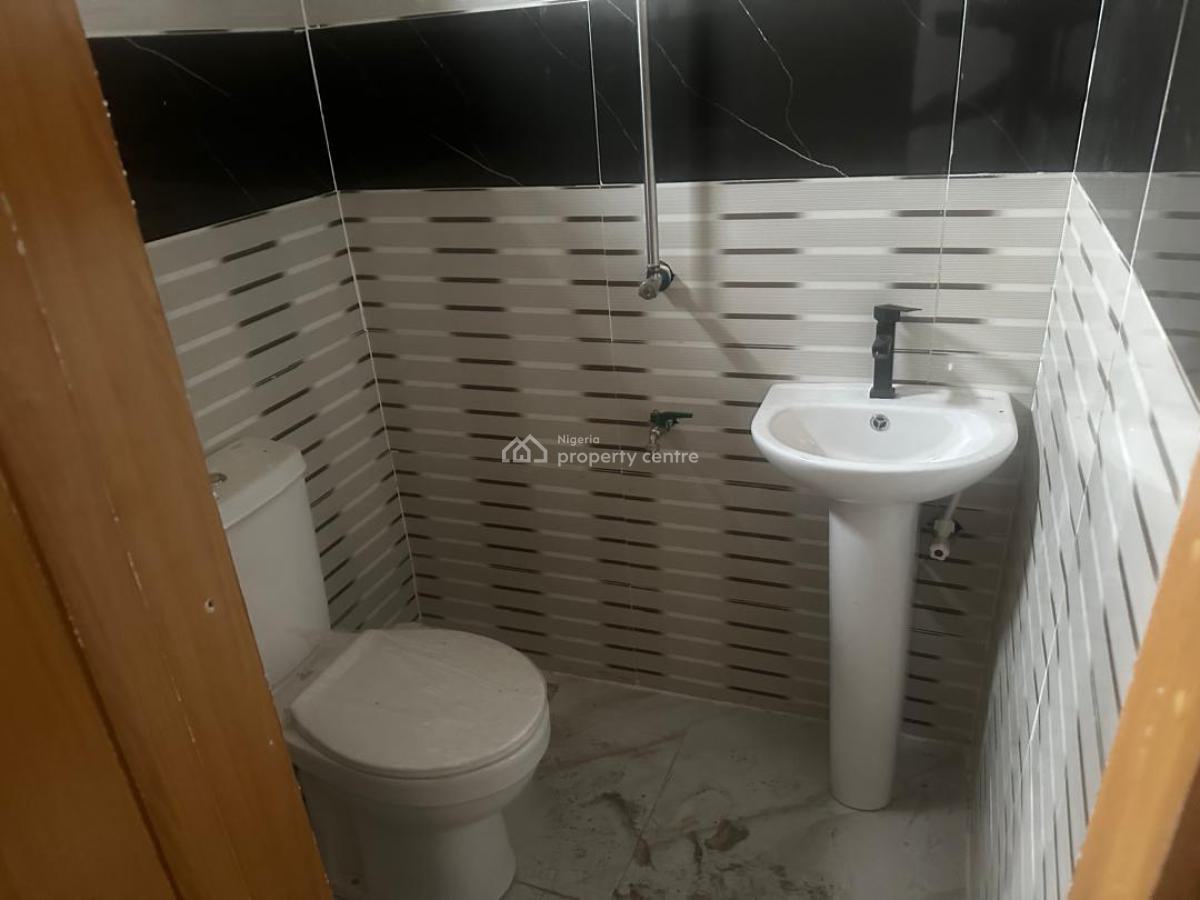 Rooms in a Shared Duplex, Oceanbay, Orchid Rd, Lekki, Lagos, Flat / Apartment for Rent