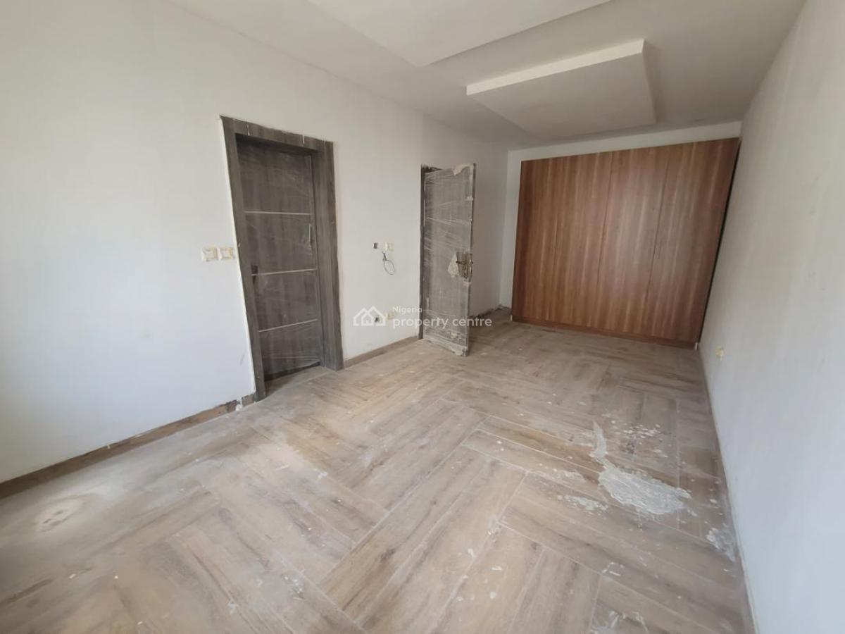 Distress 4 Bedroom Terrace Duplex, Ikate, Lekki, Lagos, Terraced Duplex for Sale