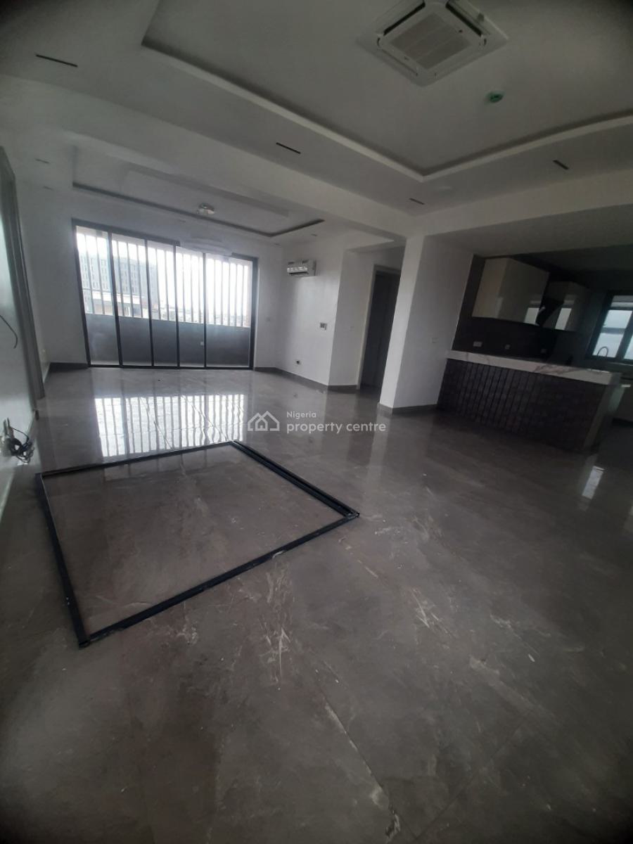 New 2 Bedroom En-suite Penthouse Flat with Fitted Kitchen and Cooker, Lekki Phase 1, Lekki, Lagos, Flat / Apartment for Rent