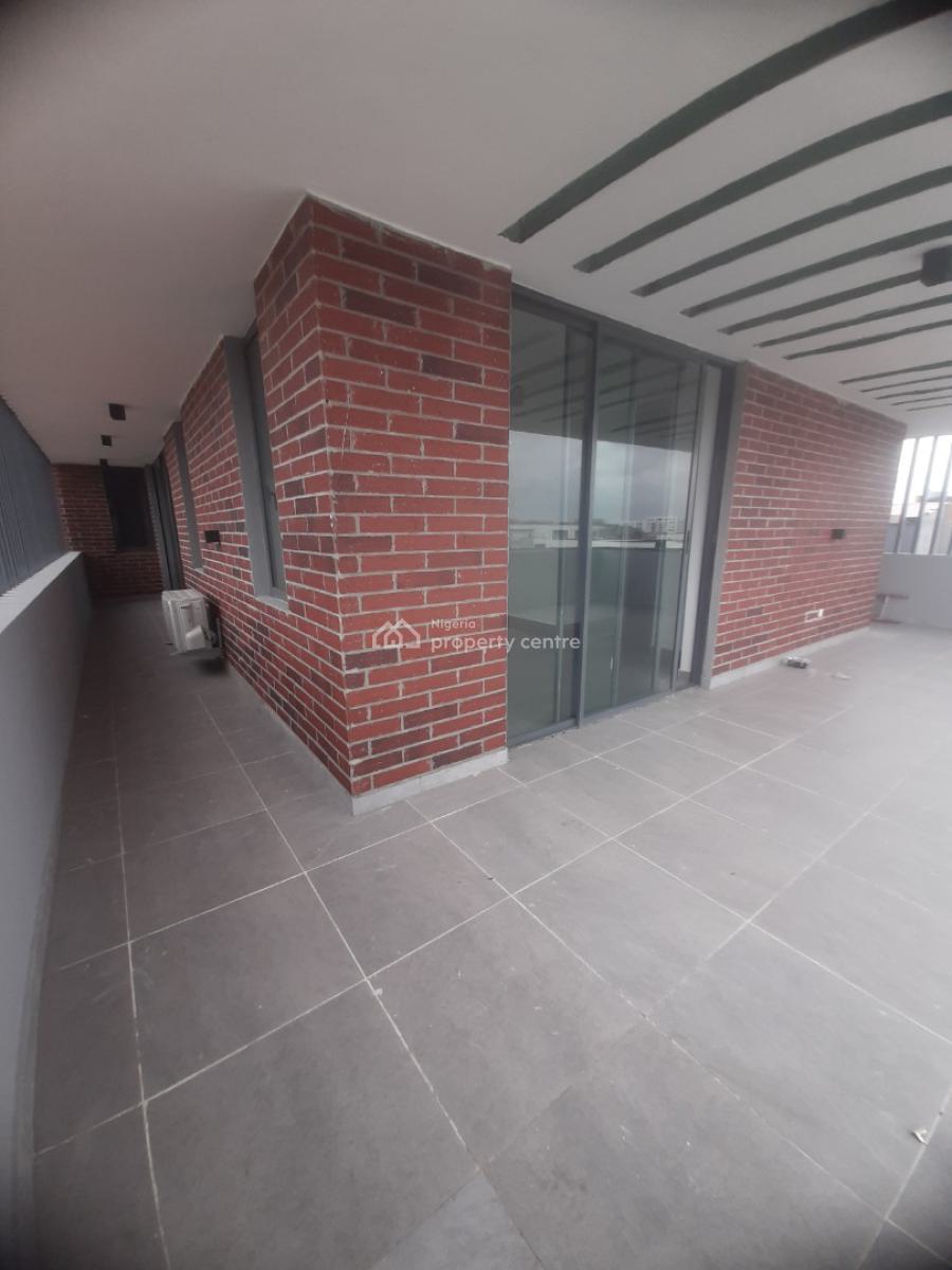 New 2 Bedroom En-suite Penthouse Flat with Fitted Kitchen and Cooker, Lekki Phase 1, Lekki, Lagos, Flat / Apartment for Rent