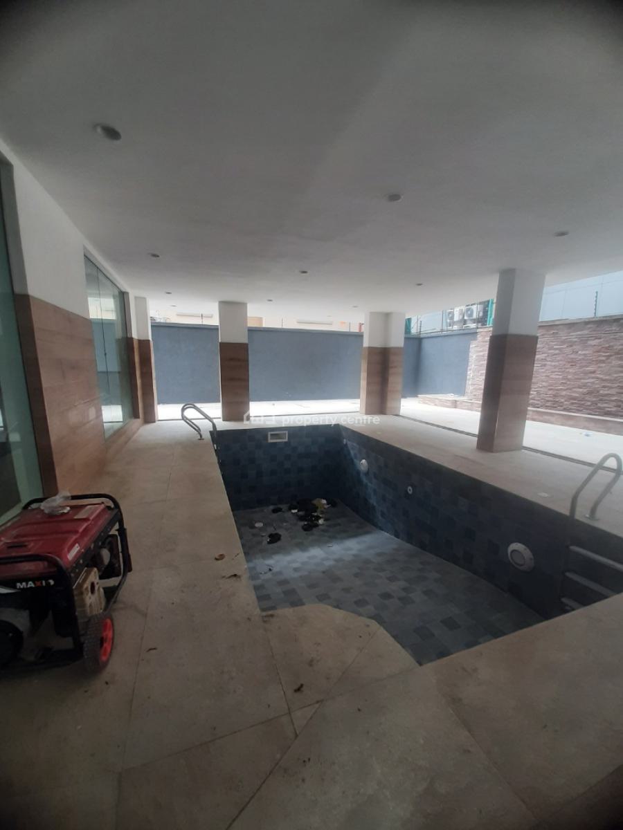 New 2 Bedroom En-suite Penthouse Flat with Fitted Kitchen and Cooker, Lekki Phase 1, Lekki, Lagos, Flat / Apartment for Rent