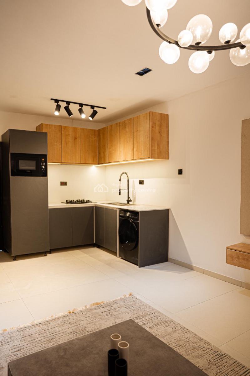 Tastefully Furnished 2 Bedroom Apartment Available for Bookings, Lekki Phase 1, Lekki, Lagos, Flat / Apartment Short Let