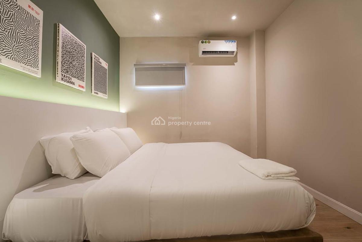 Luxury 1-bedroom Apartment Available, Lekki Phase 1, Lekki, Lagos, Flat / Apartment Short Let