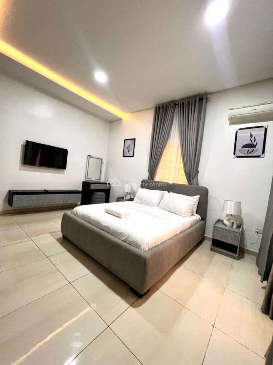 Newly Opened 2 Bedroom Apartment with Swimming Pool, Snooker Board, Lekki Phase 1, Lekki, Lagos, Flat / Apartment Short Let