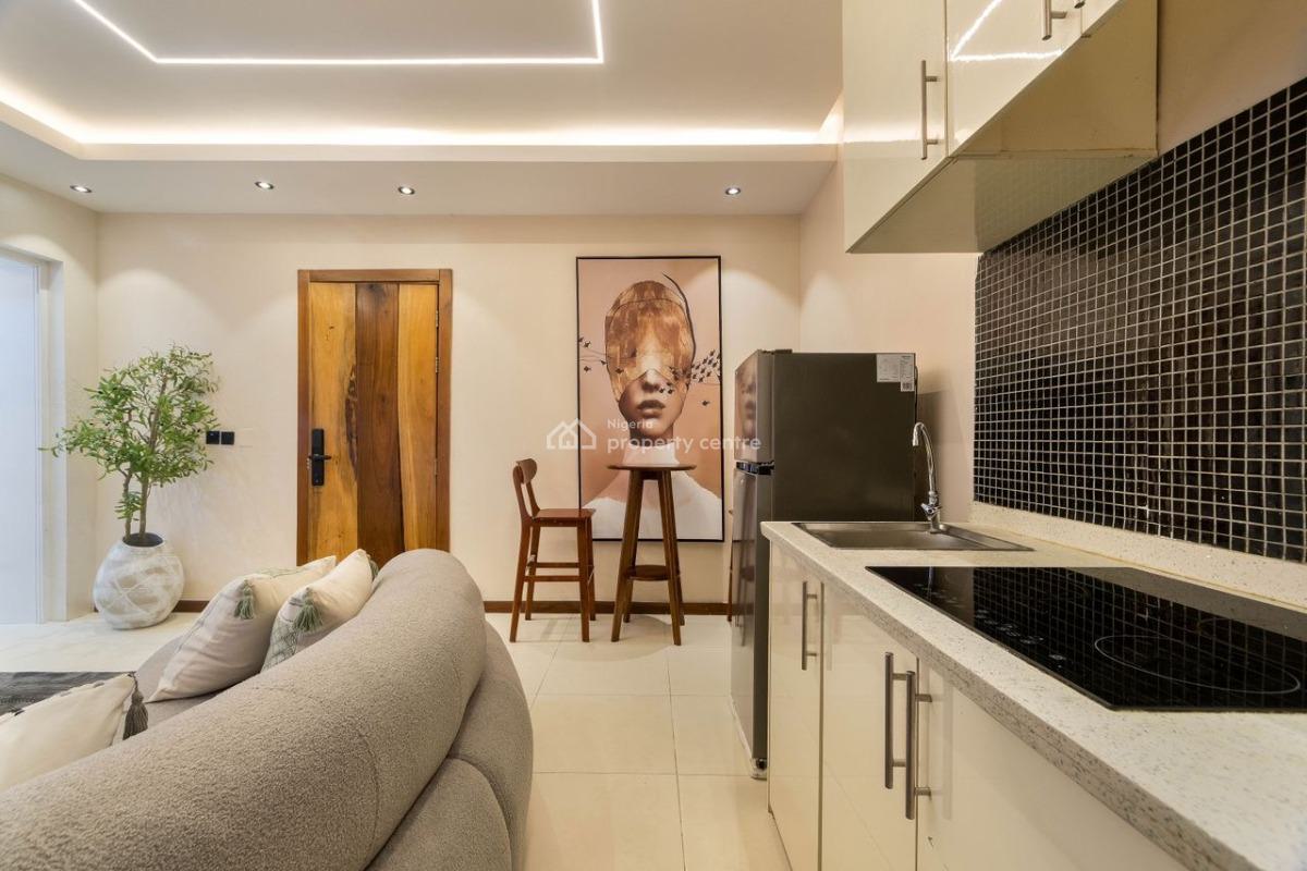 Beautiful 1 Bedroom Apartment Available From Tomorrow!!!, Lekki Phase 1, Lekki, Lagos, Flat / Apartment Short Let