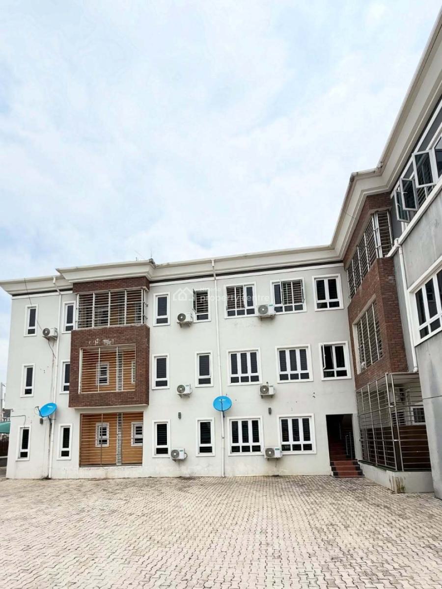 Very Spacious & Serviced 3 Bedrooms Apartment, Jahi, Abuja, Flat / Apartment for Rent