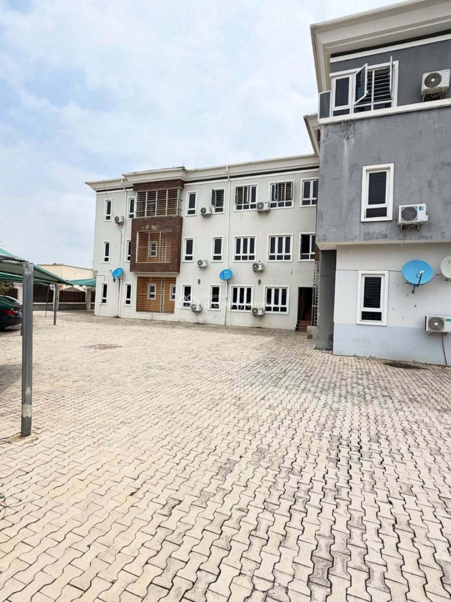 Very Spacious & Serviced 3 Bedrooms Apartment, Jahi, Abuja, Flat / Apartment for Rent