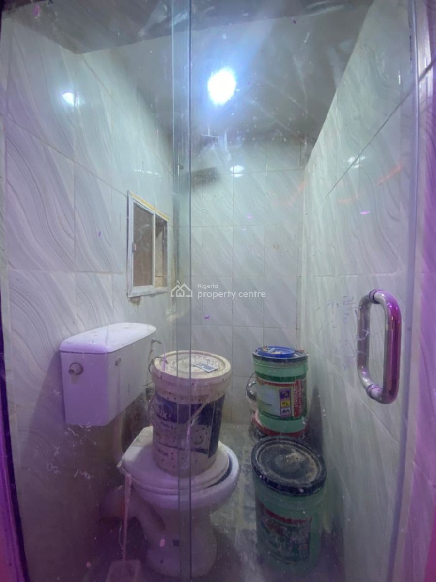 Newly Renovated 2 Bedrooms Flat, Ground Floor, Off Odejaiyi Crescent, Off Akinhanmi, Ishaga, Ojuelegba, Surulere, Lagos, House for Rent