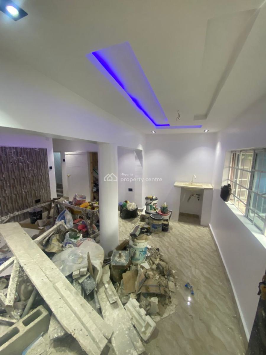 Newly Renovated 2 Bedrooms Flat, Ground Floor, Off Odejaiyi Crescent, Off Akinhanmi, Ishaga, Ojuelegba, Surulere, Lagos, House for Rent
