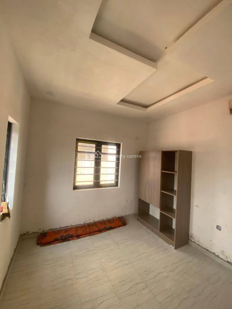 Lovely and Superb 6units of 2 Bedroom Flat All Rooms En-suite Plus Min, Kilo, Surulere, Lagos, Flat / Apartment for Rent