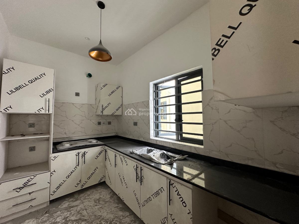 Vibrant 3 Bedroom Apartments, Lekki, Lagos, Flat / Apartment for Sale