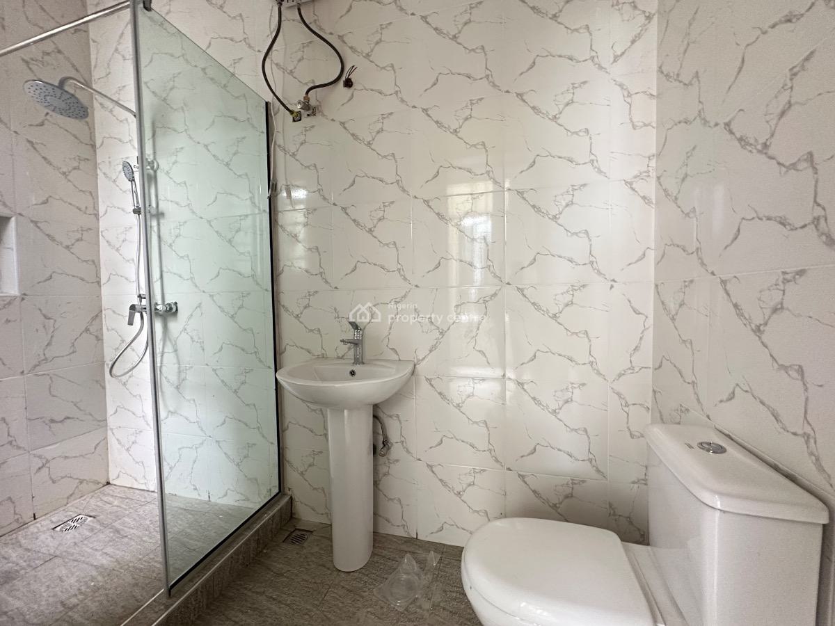 Vibrant 3 Bedroom Apartments, Lekki, Lagos, Flat / Apartment for Sale