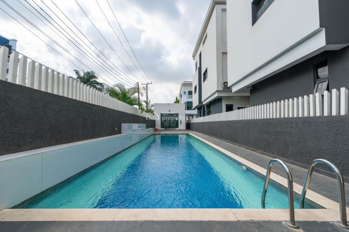 Beautiful 4 Bedroom with Private Cinema, Adeniyi Jones, Ikeja, Adeniyi Jones, Ikeja, Lagos, Flat / Apartment Short Let