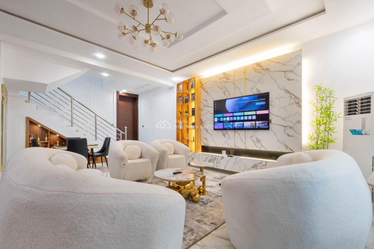 Beautiful 4 Bedroom with Private Cinema, Adeniyi Jones, Ikeja, Adeniyi Jones, Ikeja, Lagos, Flat / Apartment Short Let