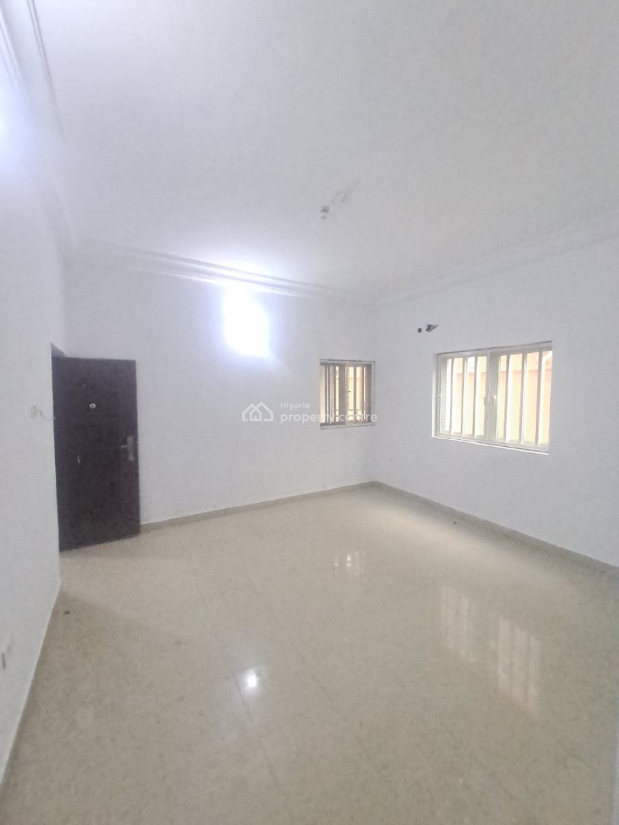 Well Built 3 Bedroom Apartment in a Gated Estate, Osapa, Lekki, Lagos, Flat / Apartment for Rent