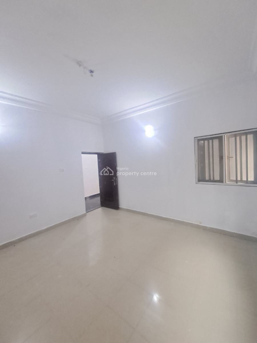 Well Built 3 Bedroom Apartment in a Gated Estate, Osapa, Lekki, Lagos, Flat / Apartment for Rent
