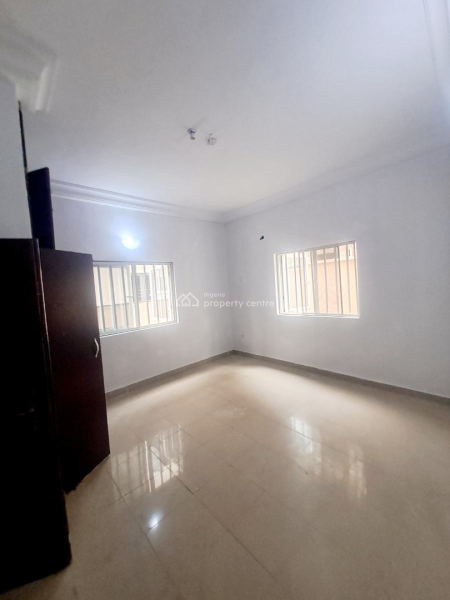 Well Built 3 Bedroom Apartment in a Gated Estate, Osapa, Lekki, Lagos, Flat / Apartment for Rent