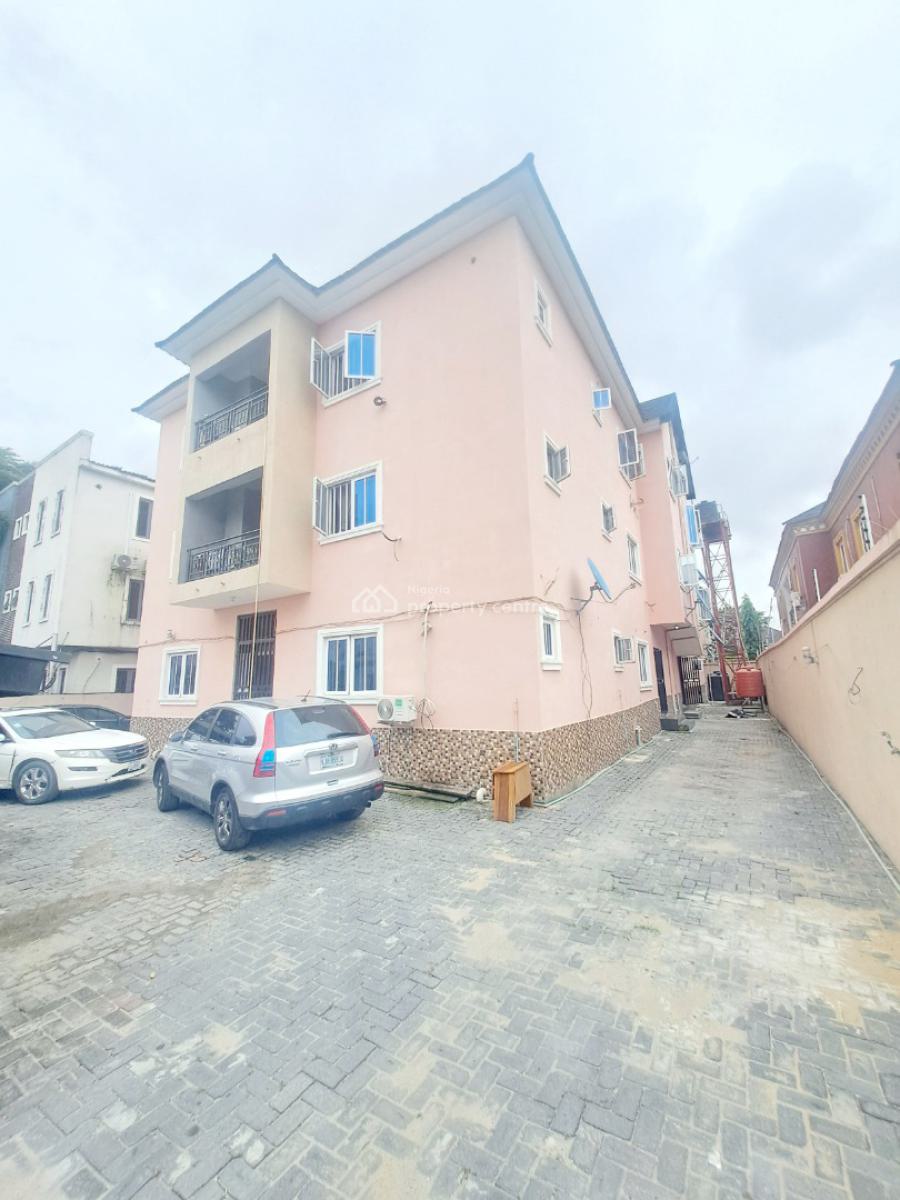 Well Built 3 Bedroom Apartment in a Gated Estate, Osapa, Lekki, Lagos, Flat / Apartment for Rent