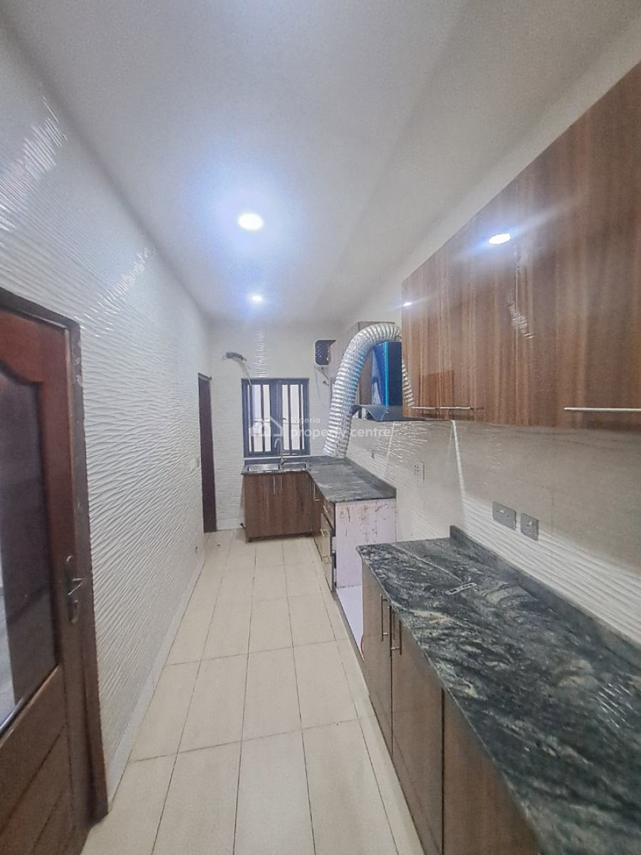 Well Built 2 Bedrooms Apartment in a Gated Estate, Ikate, Lekki, Lagos, Flat / Apartment for Rent