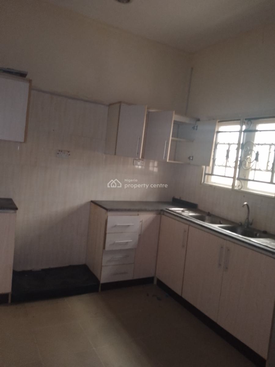 3 Bedroom Flats Ensuite with Spacious Rooms, Opposite Cedarcare Hospital, Ogombo, Ajah, Lagos, Flat / Apartment for Rent