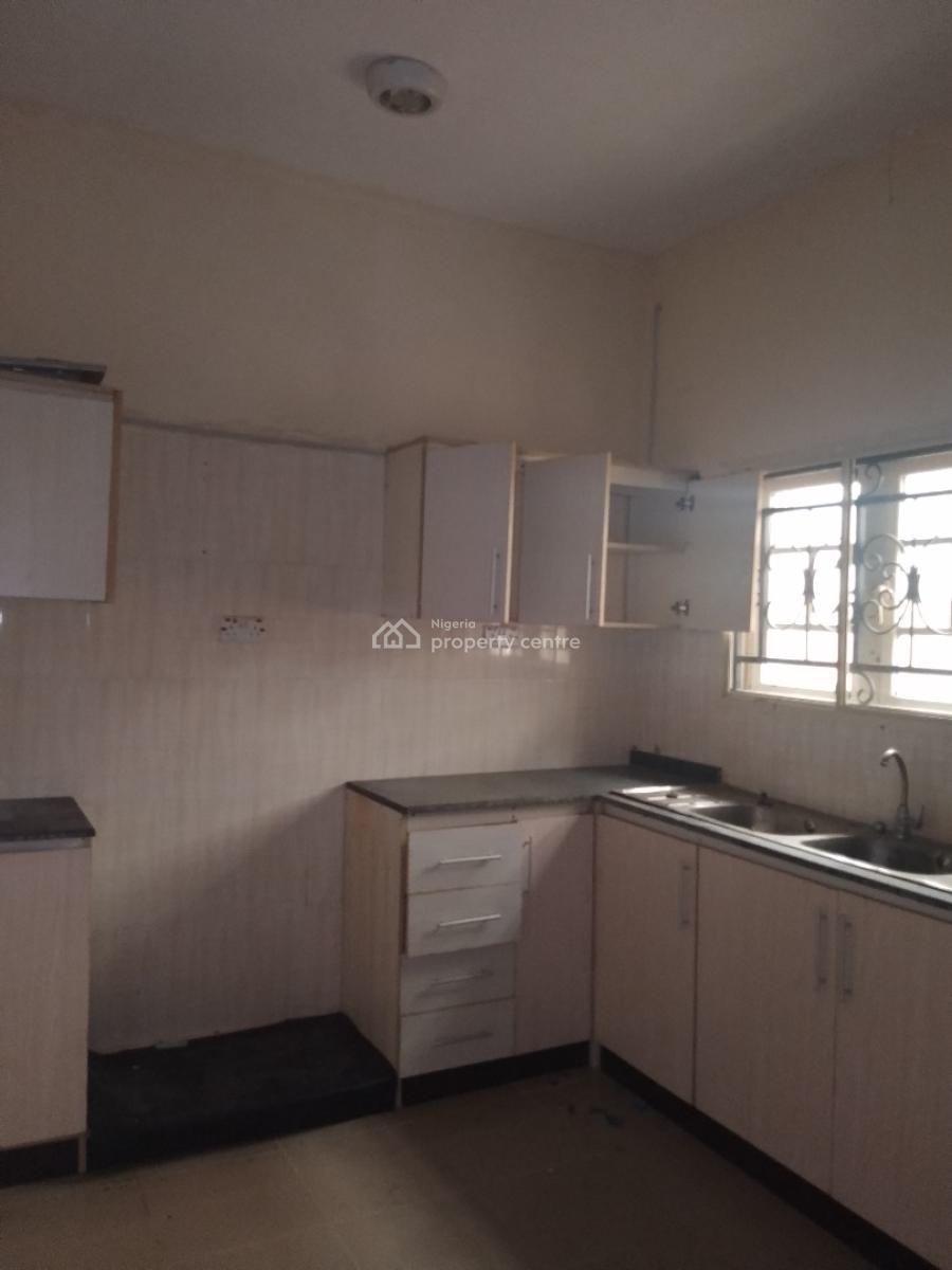 3 Bedroom Flats Ensuite with Spacious Rooms, Opposite Cedarcare Hospital, Ogombo, Ajah, Lagos, Flat / Apartment for Rent