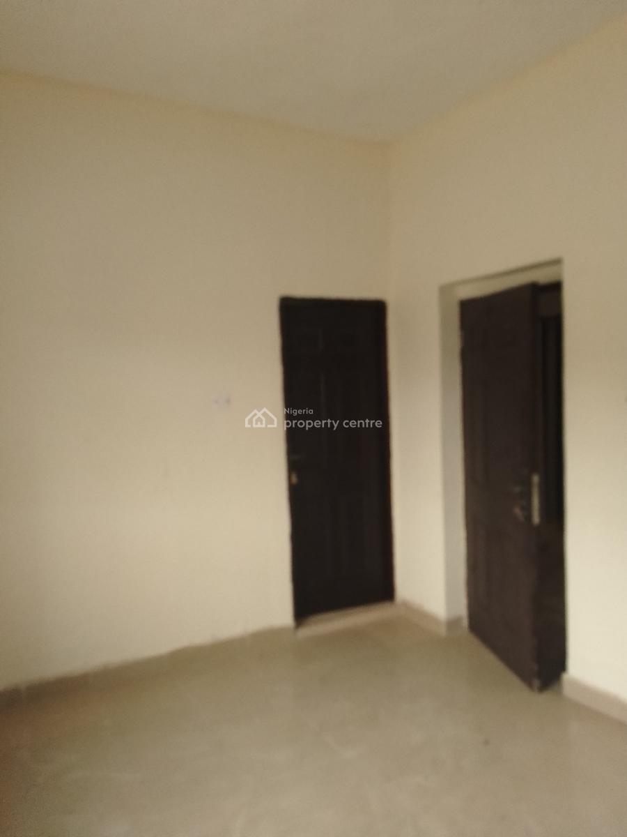 3 Bedroom Flats Ensuite with Spacious Rooms, Opposite Cedarcare Hospital, Ogombo, Ajah, Lagos, Flat / Apartment for Rent