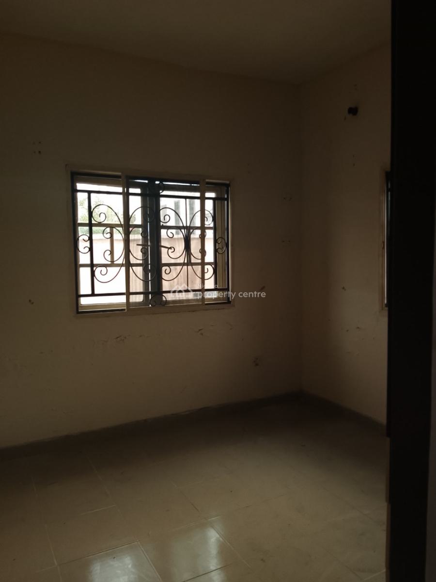3 Bedroom Flats Ensuite with Spacious Rooms, Opposite Cedarcare Hospital, Ogombo, Ajah, Lagos, Flat / Apartment for Rent