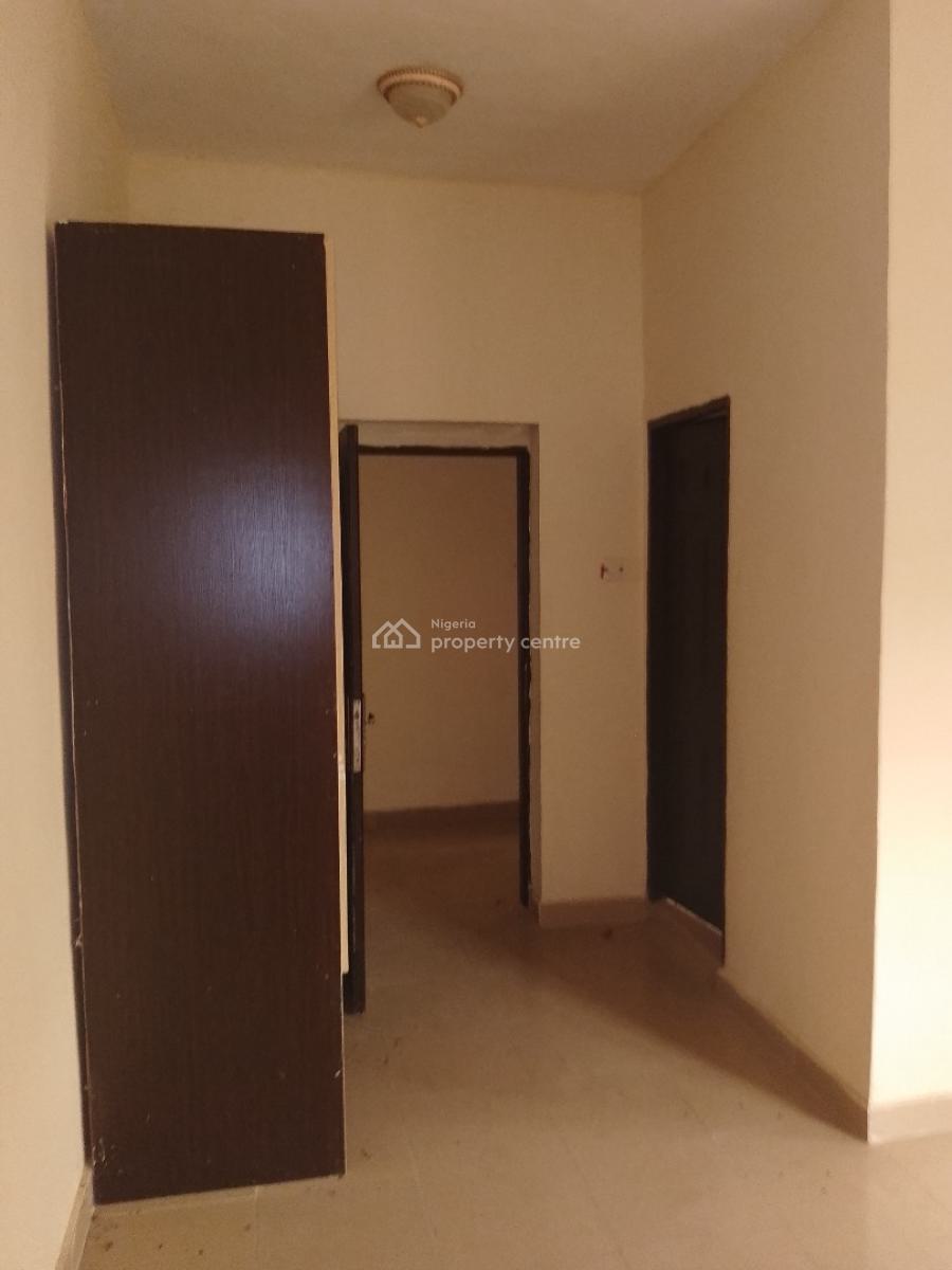 3 Bedroom Flats Ensuite with Spacious Rooms, Opposite Cedarcare Hospital, Ogombo, Ajah, Lagos, Flat / Apartment for Rent