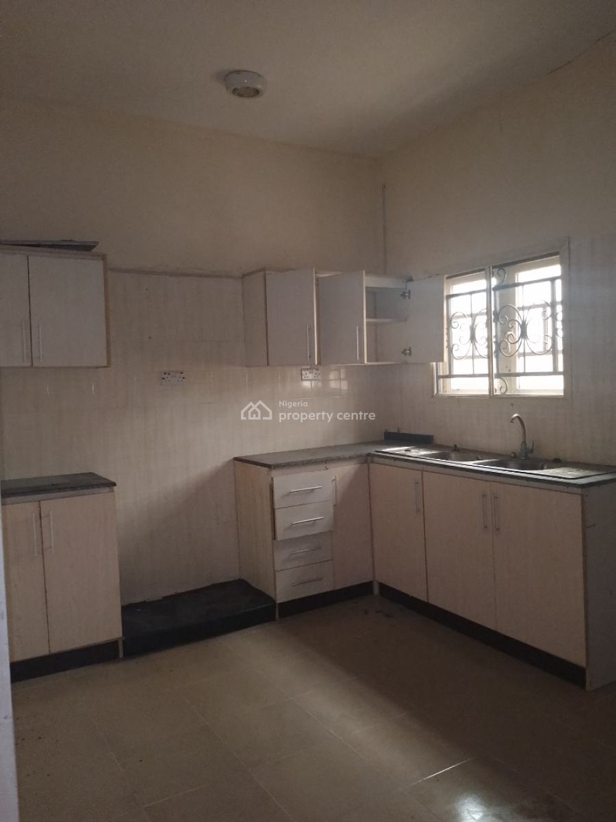 3 Bedroom Flats Ensuite with Spacious Rooms, Opposite Cedarcare Hospital, Ogombo, Ajah, Lagos, Flat / Apartment for Rent