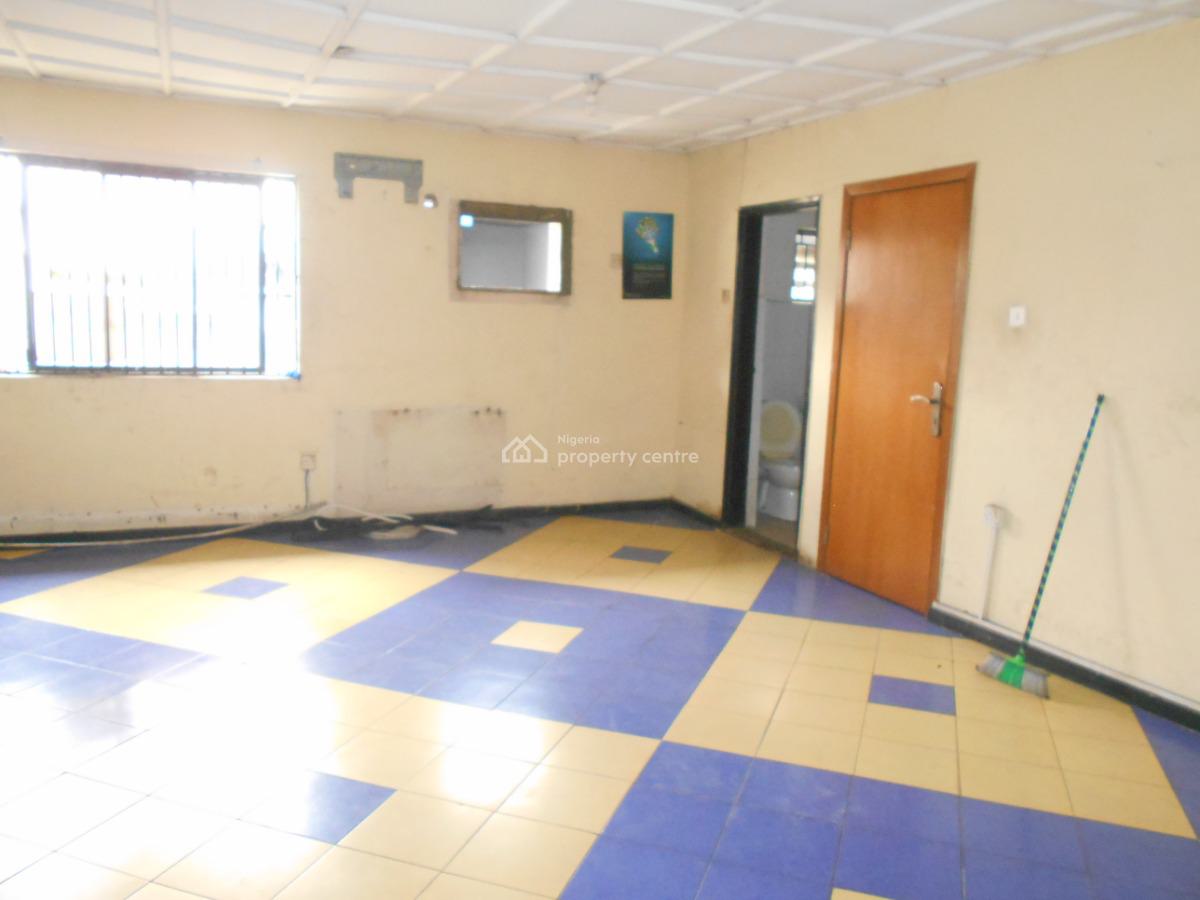 3-bedroom Office Space, Salvation Road, Opebi, Ikeja, Lagos, Office Space for Rent