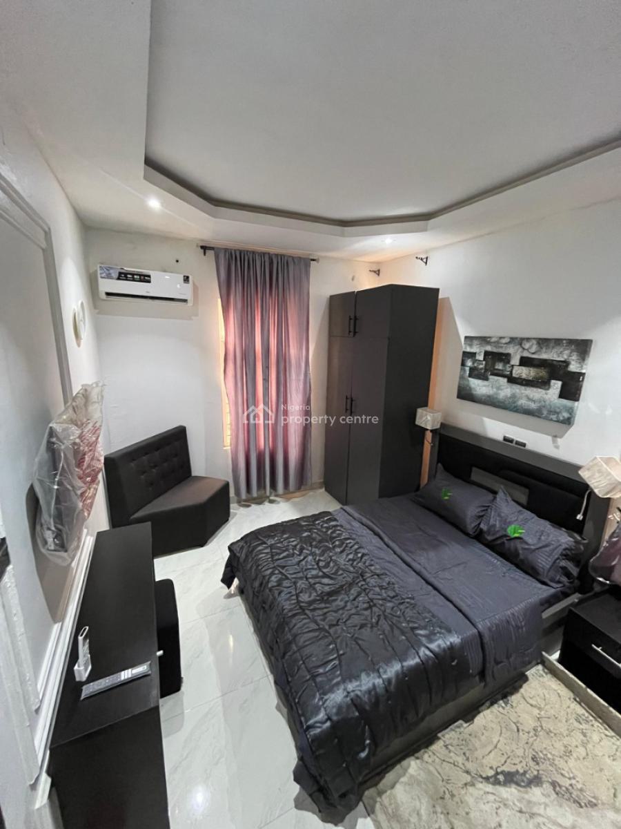 3 Bedrooms with Snooker, Off Oduduwa Crescent, Ikeja Gra, Ikeja, Lagos, Flat / Apartment Short Let