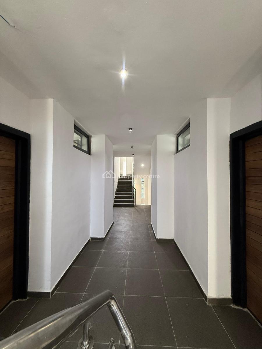 Luxury 2 Bed Apartment with Swimming Pool and Gym, Ologolo, Lekki, Lagos, Flat / Apartment for Sale