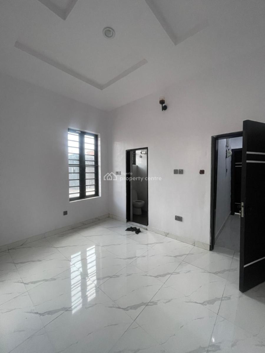 Off Olufemi Street Via Ogunlana Drive, Surule, Surulere, Lagos, Flat / Apartment for Rent