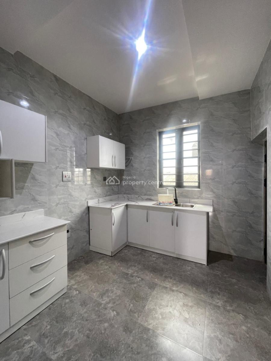 Off Olufemi Street Via Ogunlana Drive, Surule, Surulere, Lagos, Flat / Apartment for Rent
