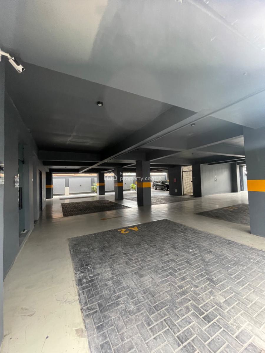 Luxury Newly Built 4 Bedroom Maisonette with Gym, Bq and Swimming Pool, Lekki Phase 1, Lekki, Lagos, Flat / Apartment for Rent