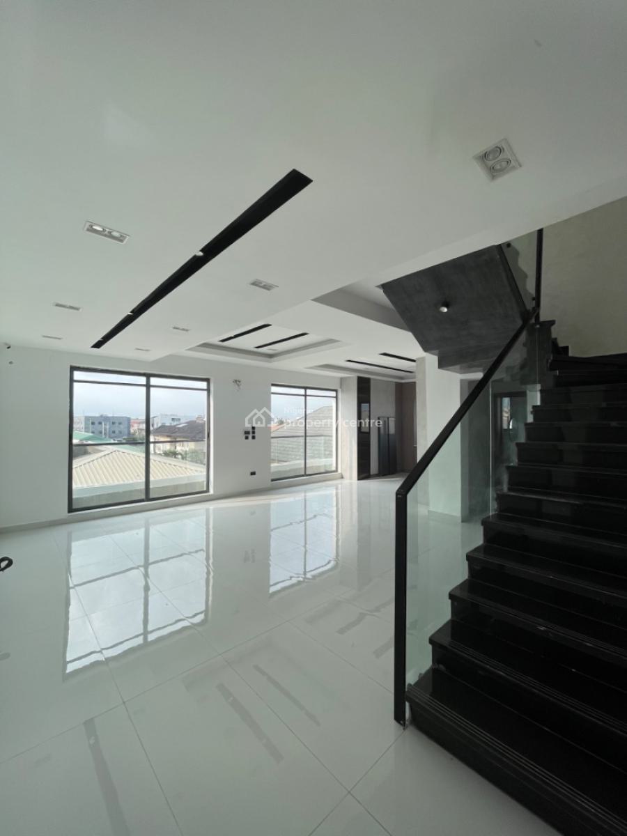 Luxury Newly Built 4 Bedroom Maisonette with Gym, Bq and Swimming Pool, Lekki Phase 1, Lekki, Lagos, Flat / Apartment for Rent