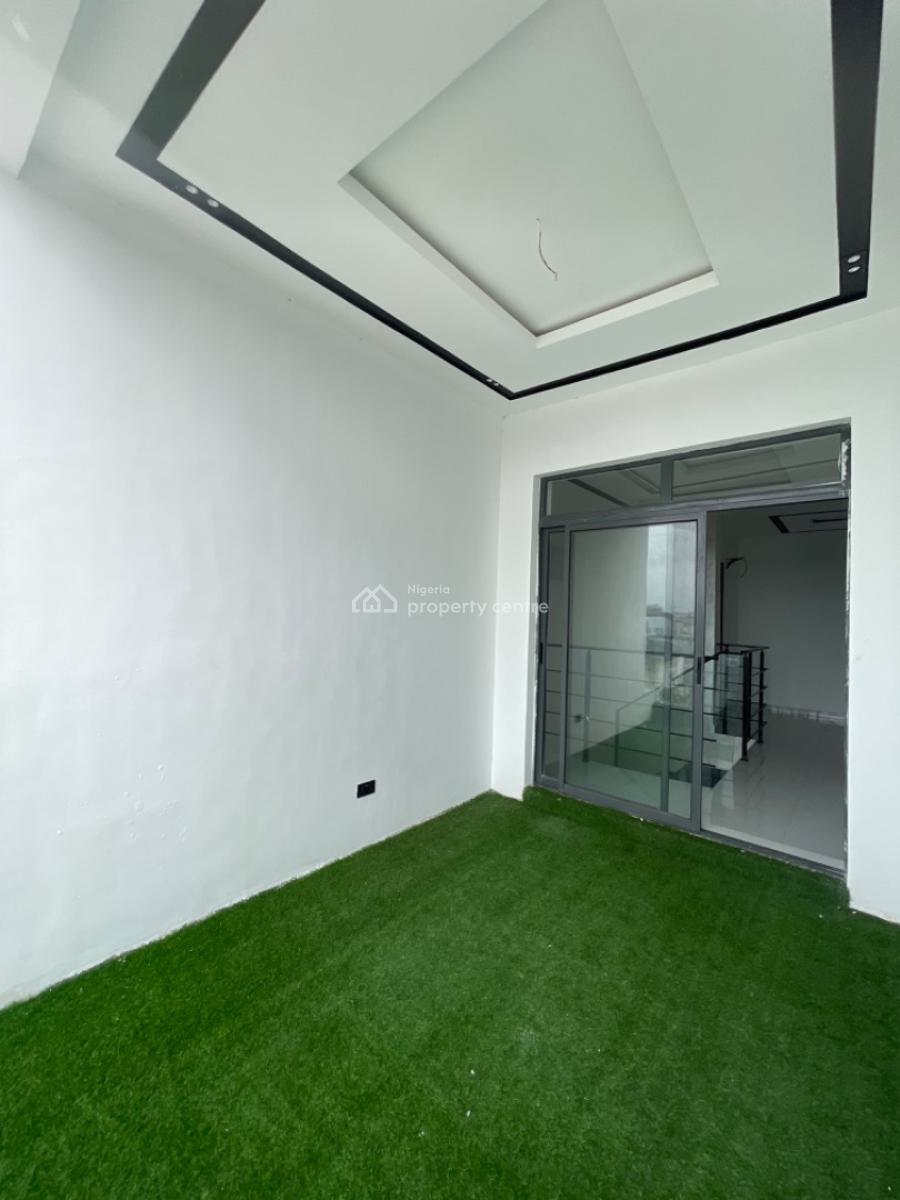 Luxury Newly Built 4 Bedroom Maisonette with Gym, Bq and Swimming Pool, Lekki Phase 1, Lekki, Lagos, Flat / Apartment for Rent