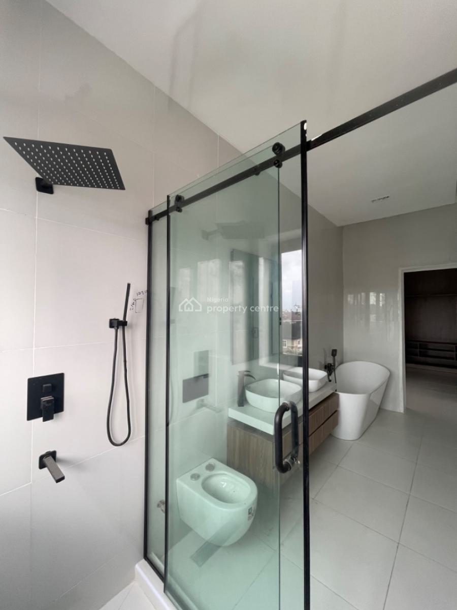 Luxury Newly Built 4 Bedroom Maisonette with Gym, Bq and Swimming Pool, Lekki Phase 1, Lekki, Lagos, Flat / Apartment for Rent