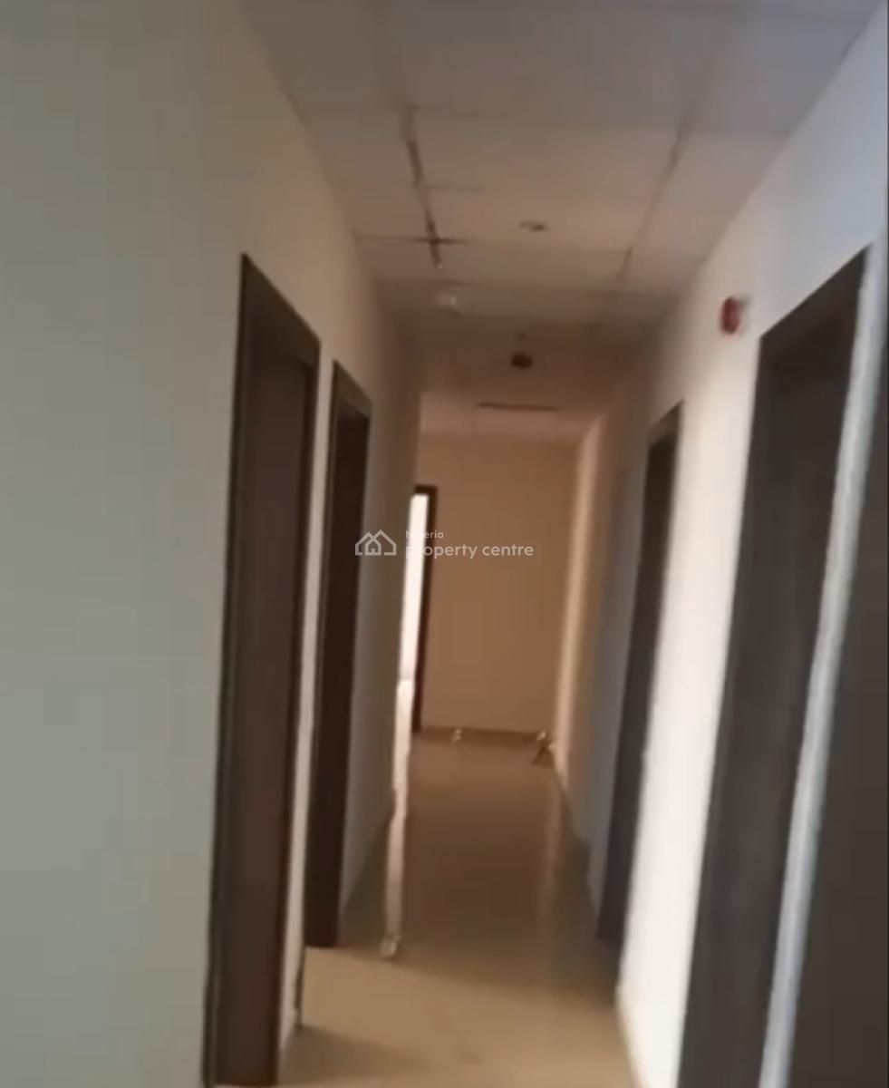 Exotic  4-bedroom  Apartment, Banana Island, Ikoyi, Lagos, Flat / Apartment for Rent