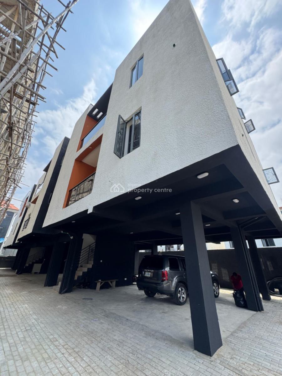 Distress Lovely 2bedrooms Apartments in a Prime Location, Ikate Elegushi, Lekki, Lagos, Block of Flats for Sale