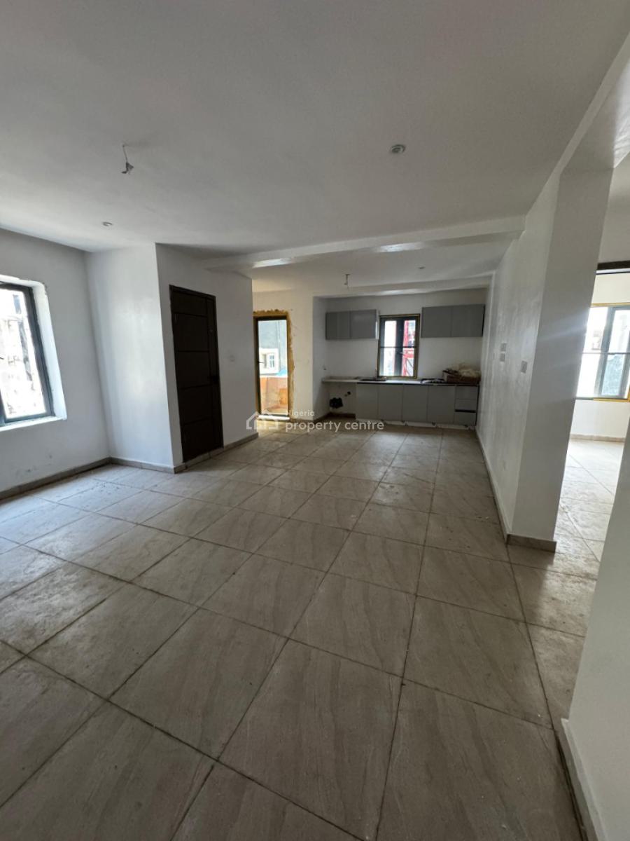 Distress Lovely 2bedrooms Apartments in a Prime Location, Ikate Elegushi, Lekki, Lagos, Block of Flats for Sale