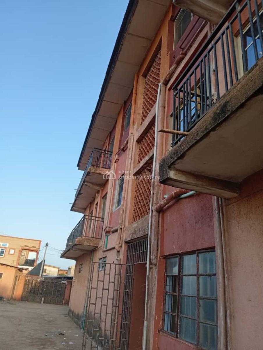 a 6nos 3bedroom Flat, Car Wash Busttop, Ijegun, Ikotun, Lagos, Block of Flats for Sale