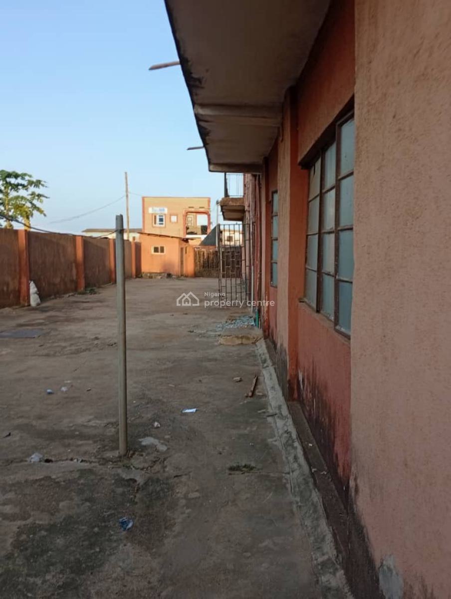 a 6nos 3bedroom Flat, Car Wash Busttop, Ijegun, Ikotun, Lagos, Block of Flats for Sale
