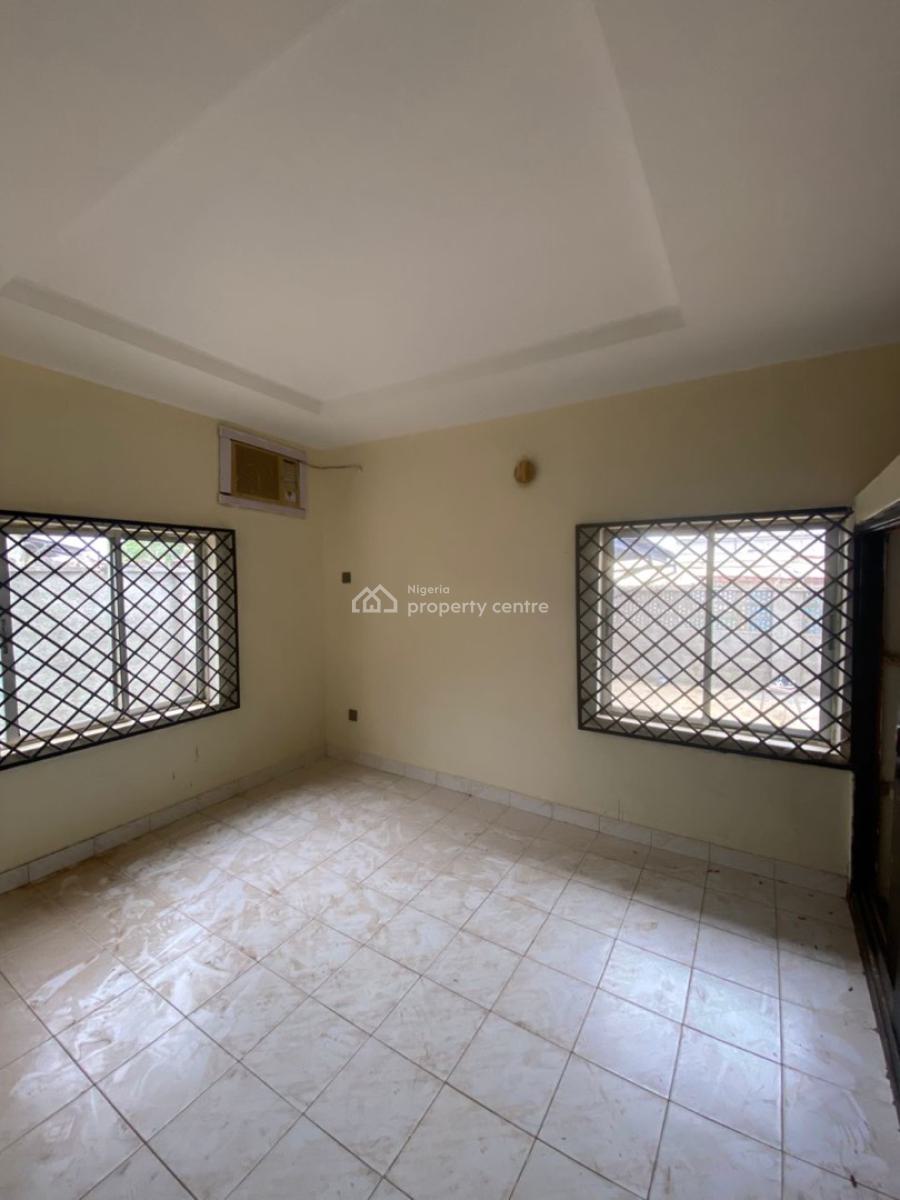 Renovated 3 Bedroom Bungalow, Lugbe District, Abuja, Detached Bungalow for Rent
