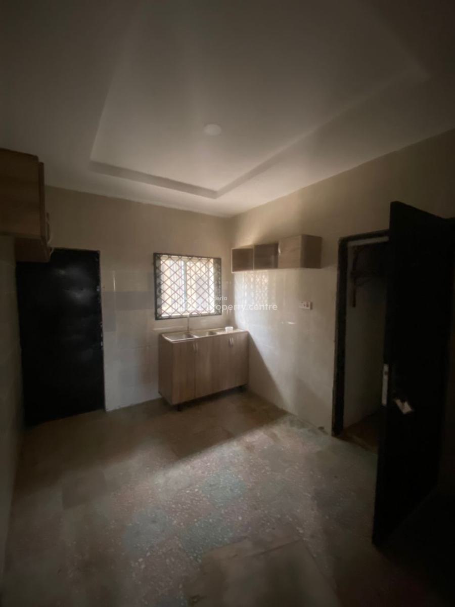 Renovated 3 Bedroom Bungalow, Lugbe District, Abuja, Detached Bungalow for Rent