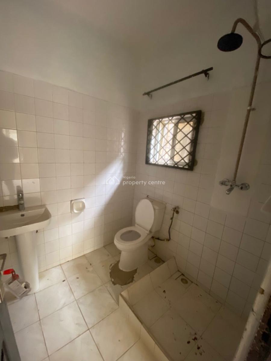 Renovated 3 Bedroom Bungalow, Lugbe District, Abuja, Detached Bungalow for Rent