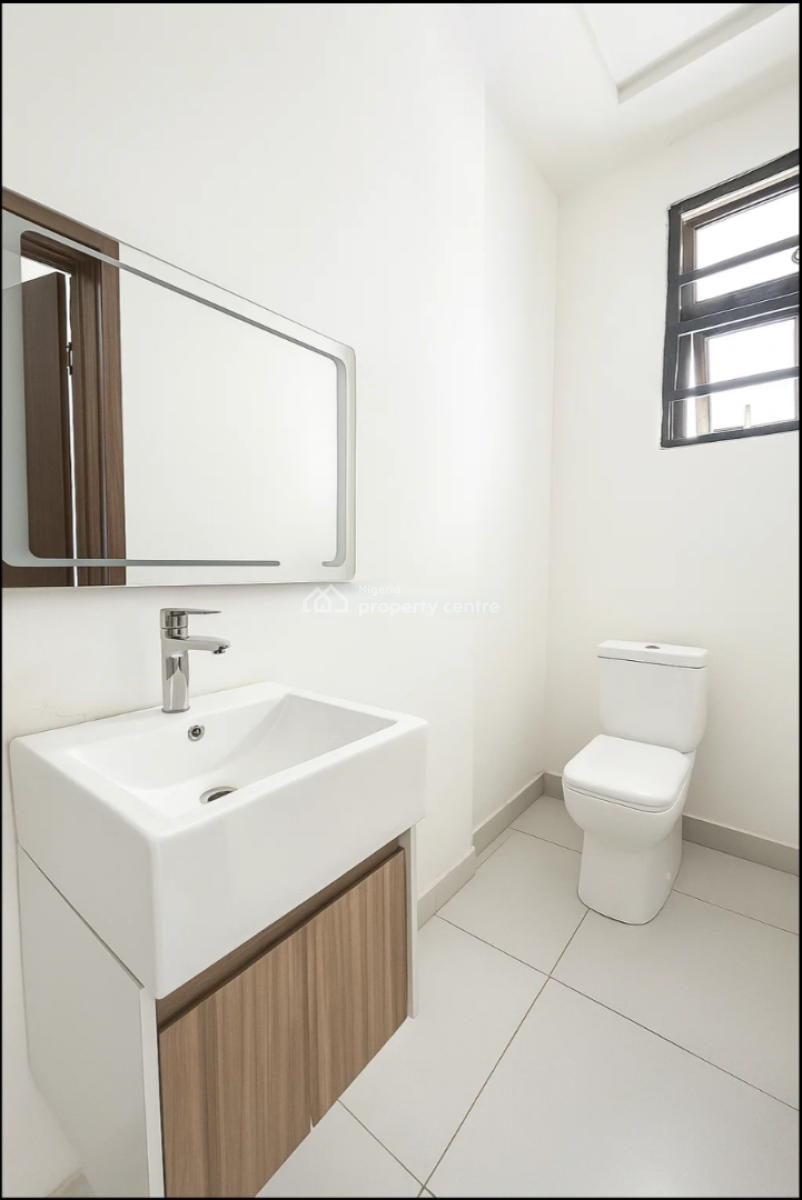 Exquisite 3 Bedroom Penthouse in a Serviced Estate, Off Freedom Way, Lekki Phase 1, Lekki, Lagos, Flat / Apartment for Rent