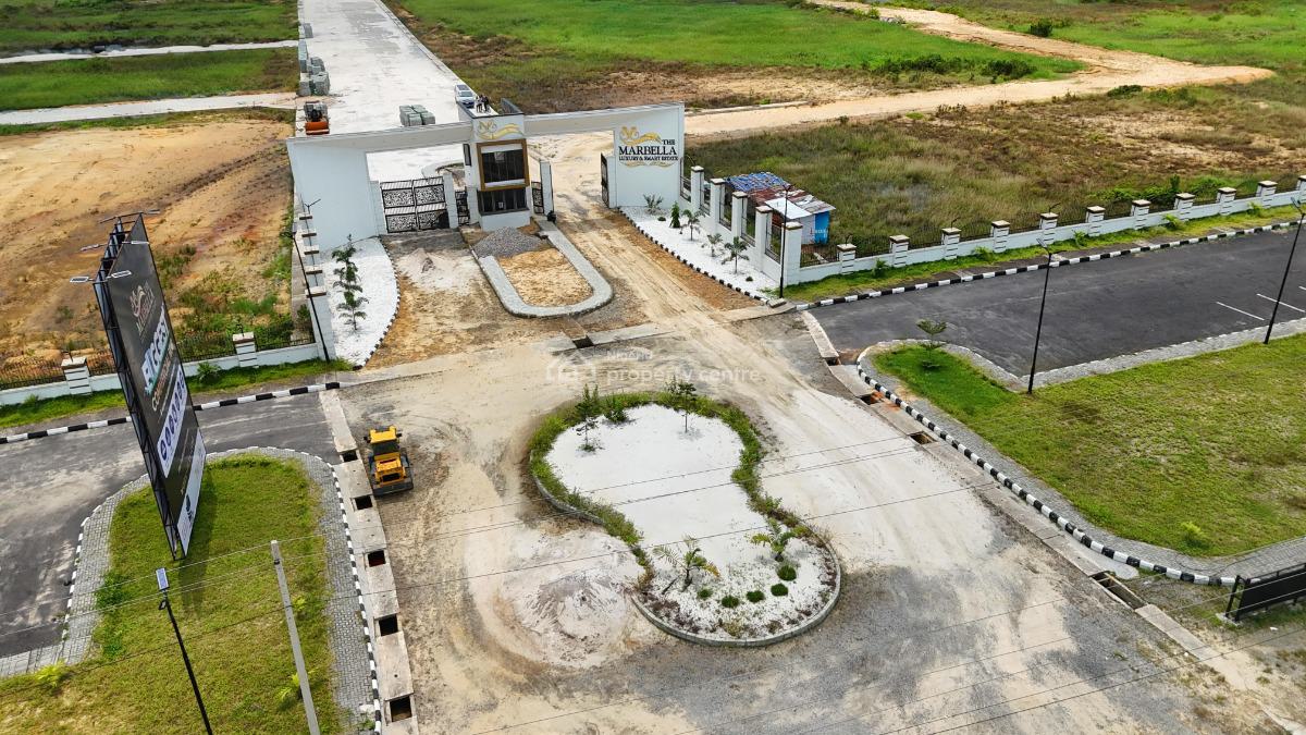 Land Facing The Expressway with Commercial Activities and C of O, Facing The Lekki-epe Expressway, Ibeju Lekki, Lagos, Mixed-use Land for Sale