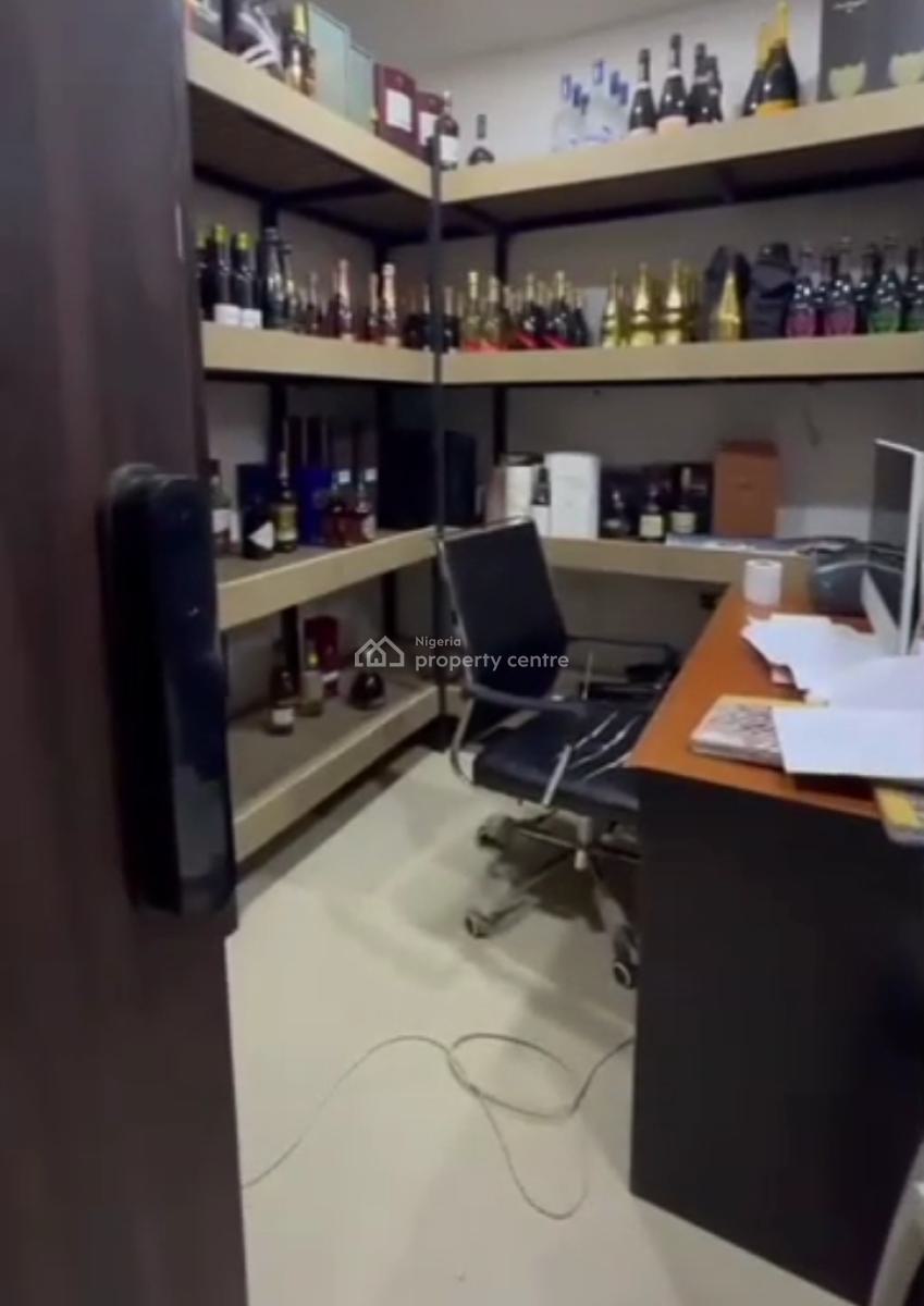 Fully Functional Hotel, Wuse 2, Abuja, Hotel / Guest House for Rent