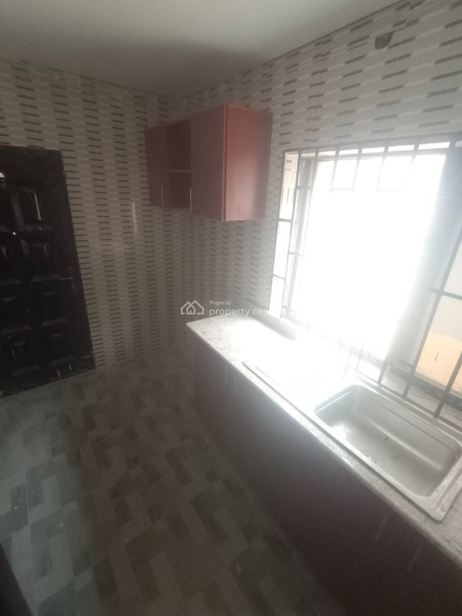 Luxury Spacious 1 Bedroom Mini Flat, Thomas Estate, Ajah, Lagos, Mini Flat (room and Parlour) for Rent